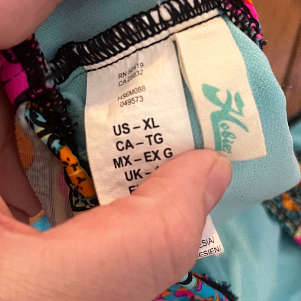 Colorful Patterned Bikini Top - Picture 3 of 3